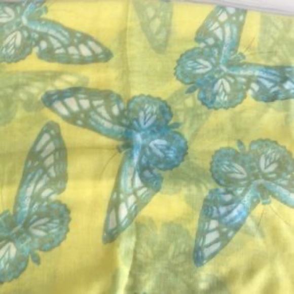 Beautiful Butterfly Scarf - Picture 1 of 3